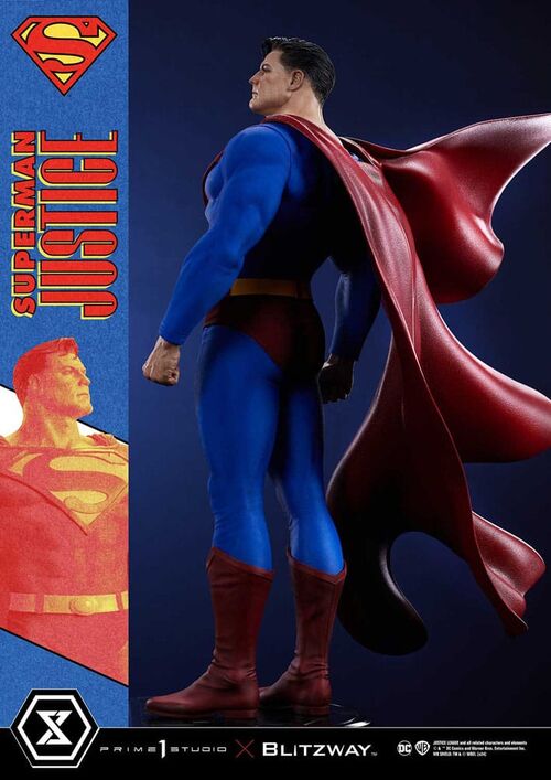 Figura DC Masterline Superman Justice Comics 57 cm